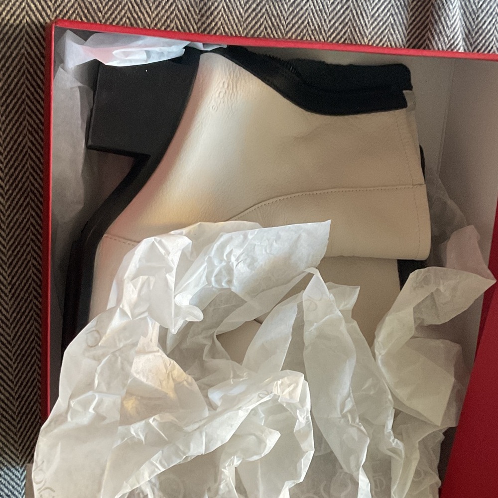 Arche Lymata White Boots new in box